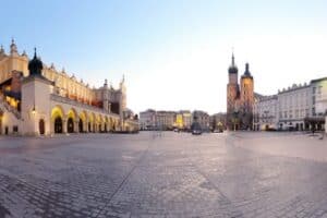 Full day tour from Warsaw to Cracow by train